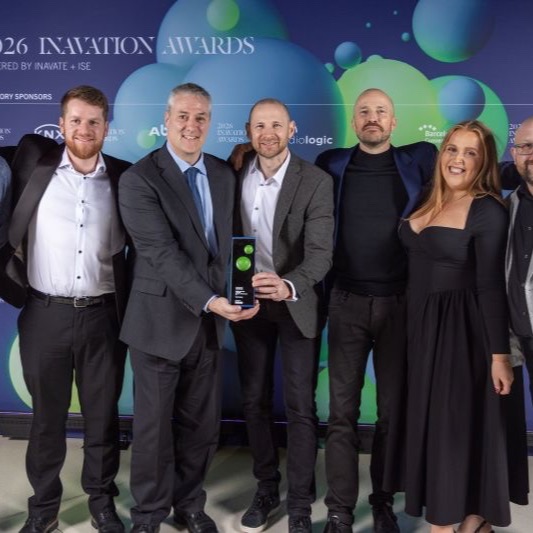 The Digital Design Team and Heathrow team with the 2026 InAVation Award
